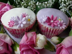 Mothers Day Cupcakes Birmingham